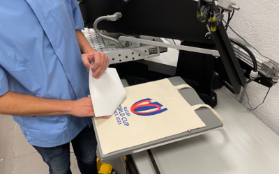 Esat les Lierres : des tote bags pour la Coupe du Monde de Rugby 2023